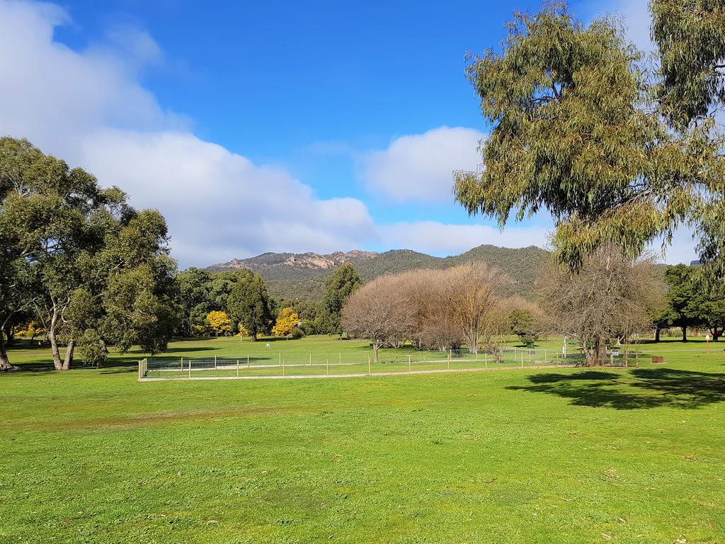 Breeze Holiday Parks - Grampians Halls Gap Exterior photo
